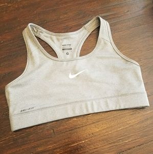 Nike Pro Sports Bra